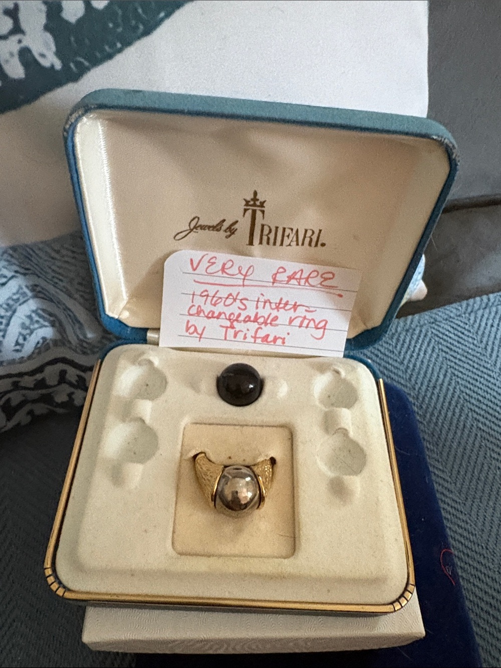 Trifari Gold Tone Ring with Interchangeable Black and Silver Balls